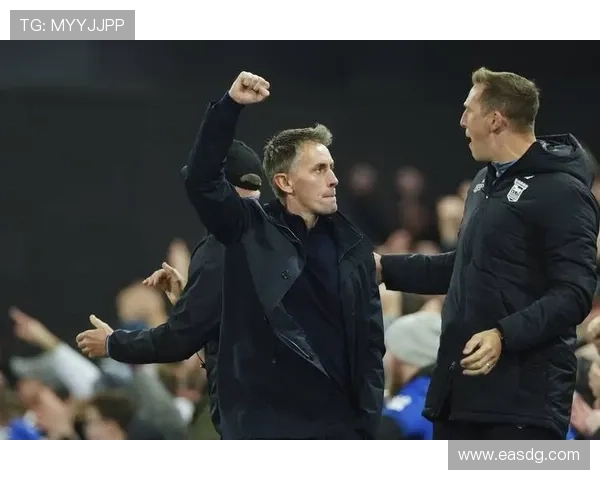 凯恩重返英超悬念依旧曼联仍有机会争夺这位明星前锋