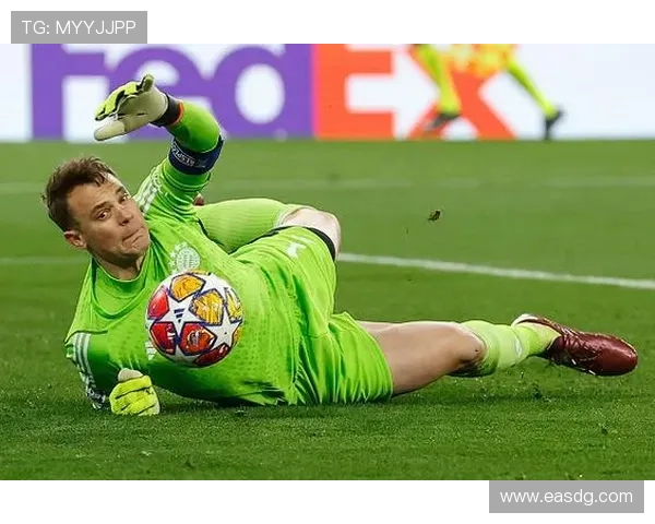 弗罗因德谈巴黎枪手对决的独特意义及诺伊尔续约的从容态度